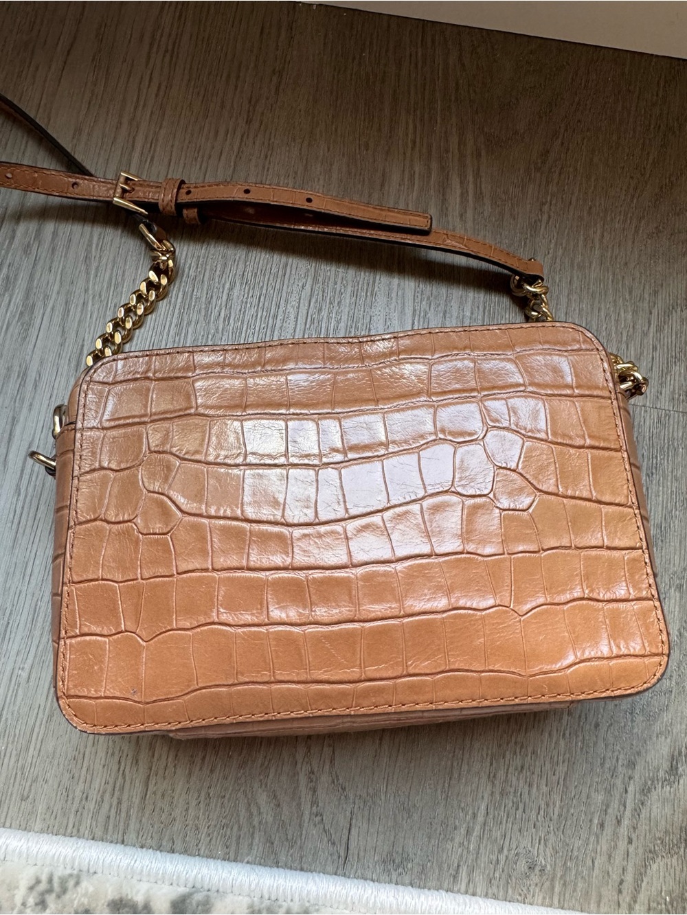 Michael Kors Cognac Croc-Embossed Crossbody Bag with Gold Chain - Picture 2 of 3